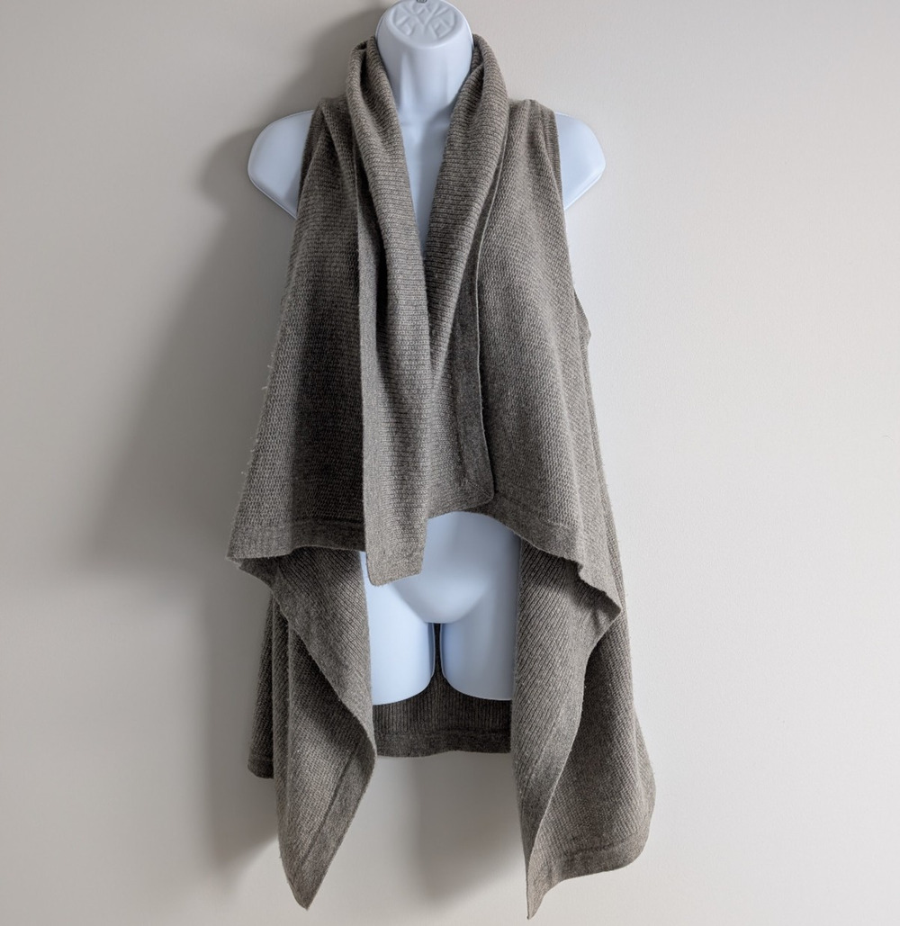 Piccolo Mongolian Cashmere Vest Womens One Size Sweater Quiet Luxury Old Money